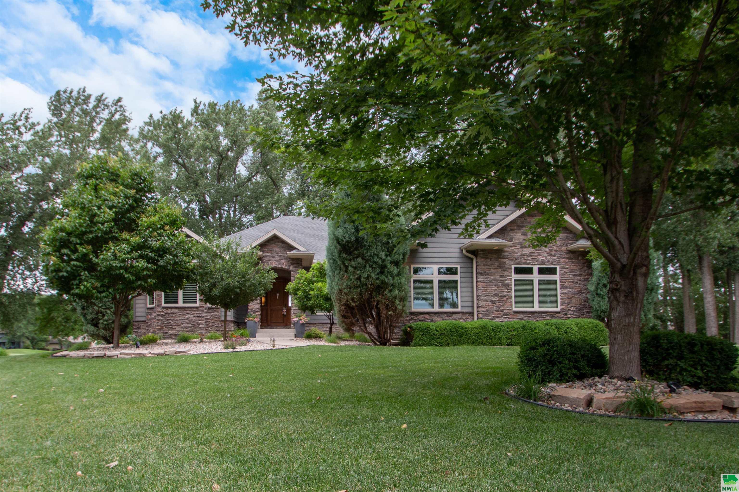 Property Photo:  871 E Sawgrass Trail  SD 57049 