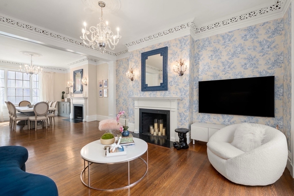 Property Photo:  41 Chestnut St  MA 02108 