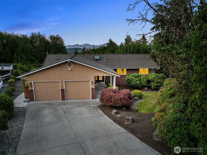 Property Photo:  4115  105th Place SE  WA 98208 