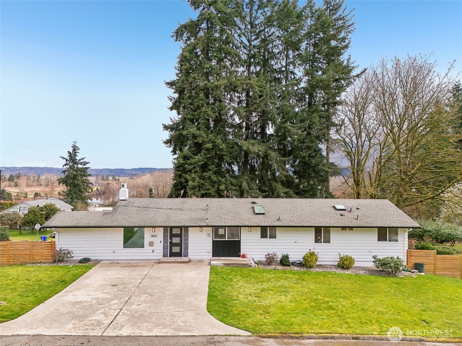 Property Photo: 5603 S 3rd Avenue WA 98203
