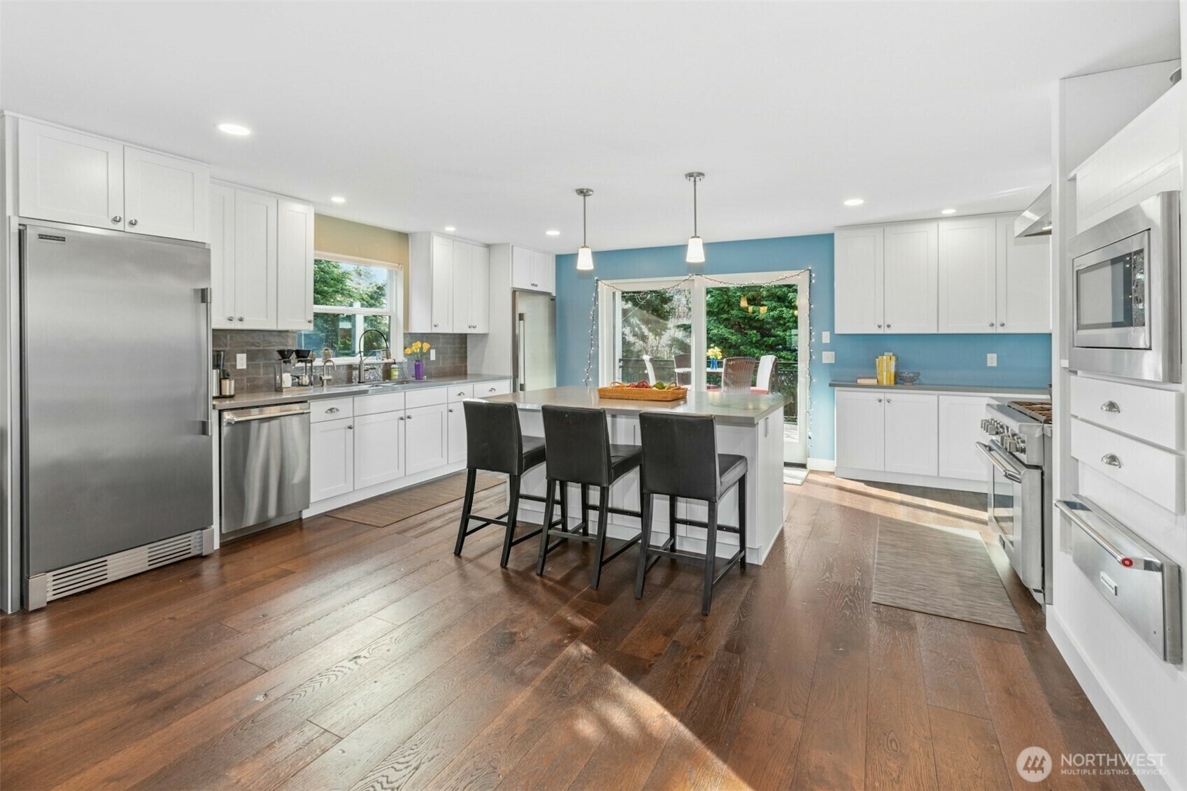 Property Photo: 5133 S Lucile Street WA 98118