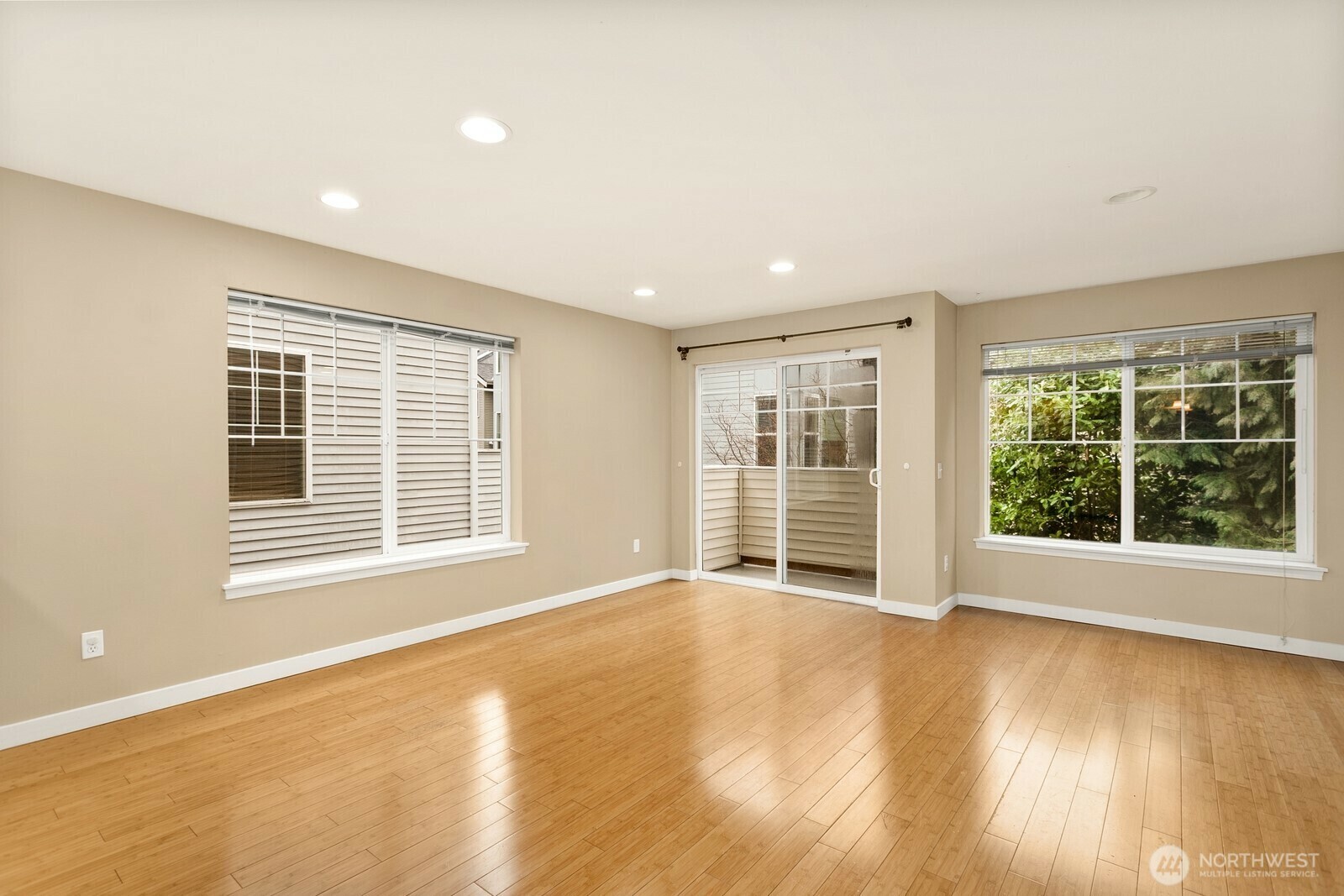 Property Photo: 8518 Midvale Avenue NW B WA 98103