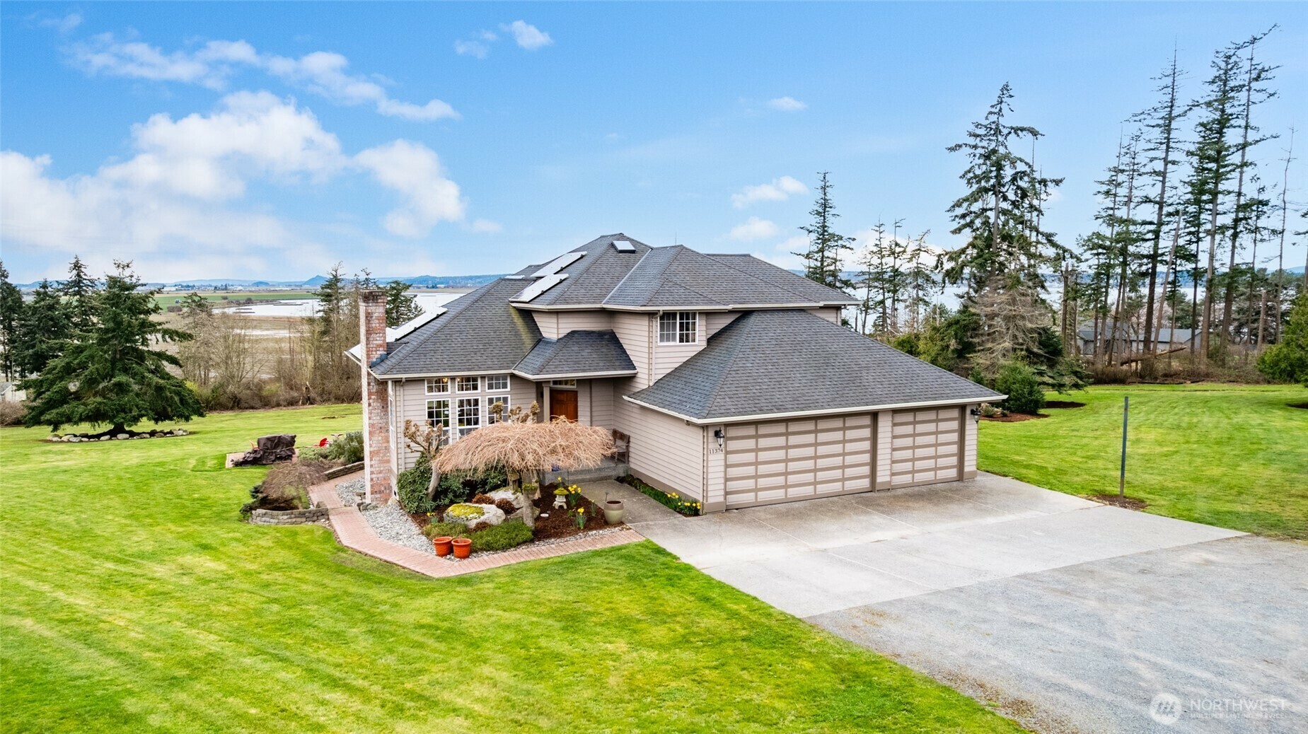 Property Photo: 11374 Walker Road WA 98273