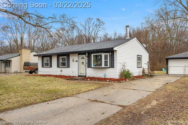Property Photo: 14137 Conover MI 48174
