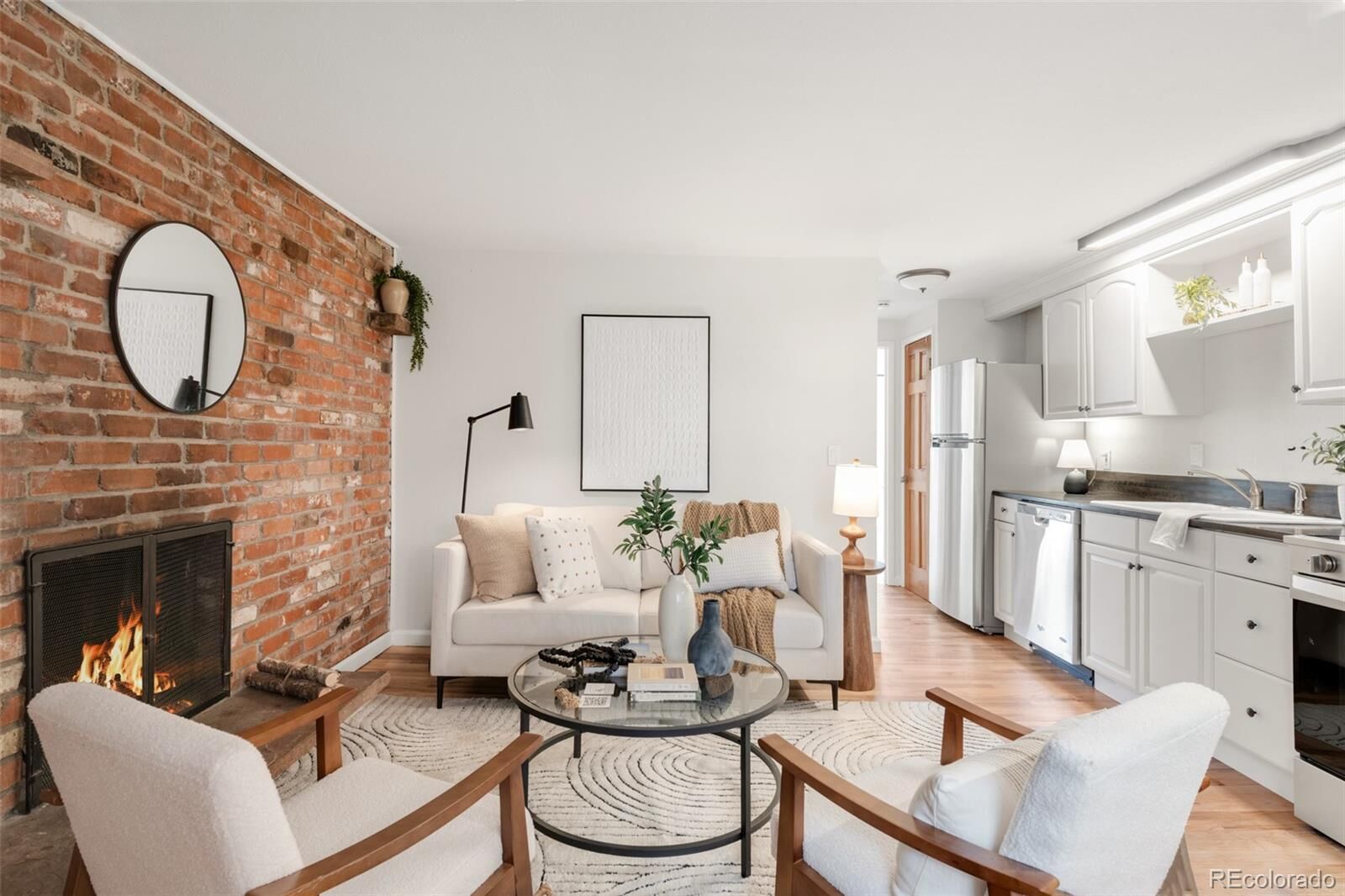 Property Photo:  155 S Pennsylvania Street 205  CO 80209 
