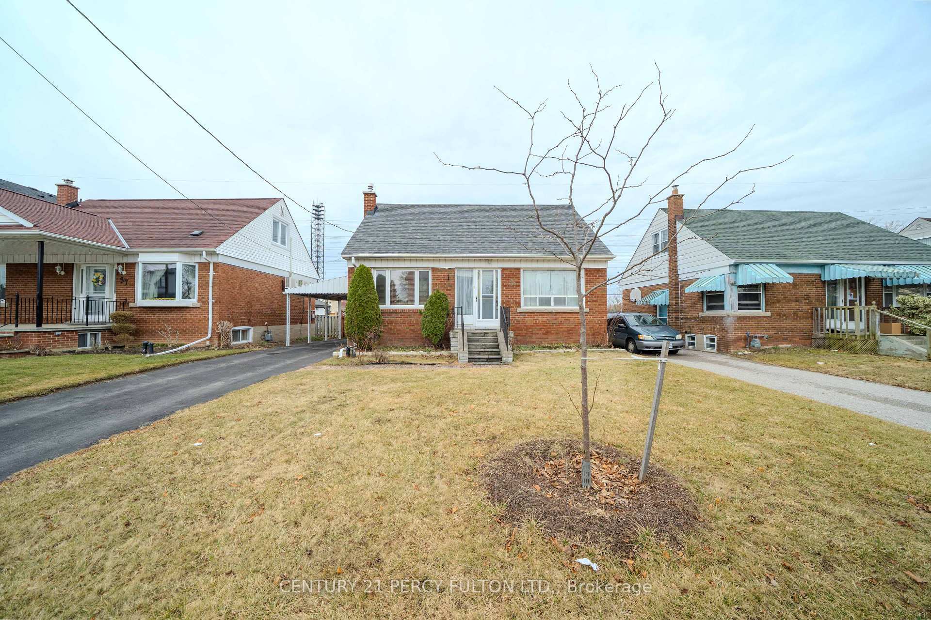 Photo de la propriété: 35 Biscayne Boulevard ON M1R 1A1