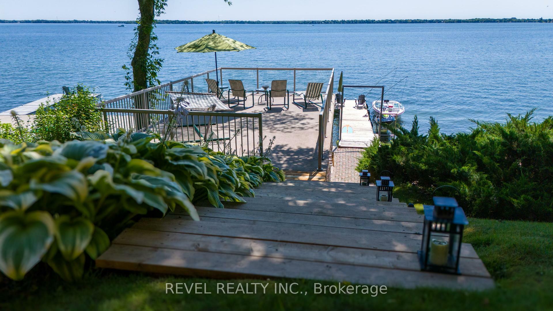 Property Photo: 416 Bay Street ON L3V 3X4