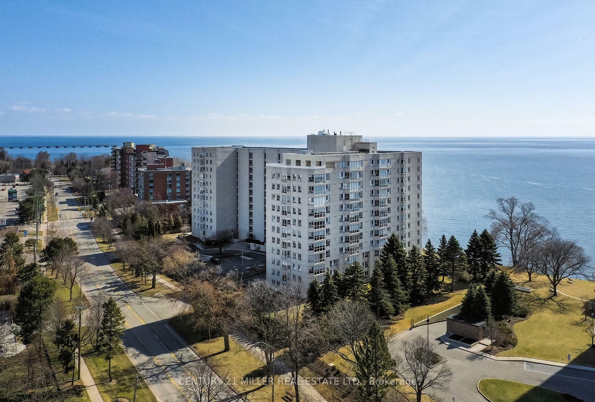 Photo de la propriété: 5280 Lakeshore Road 902 ON L7L 5R1