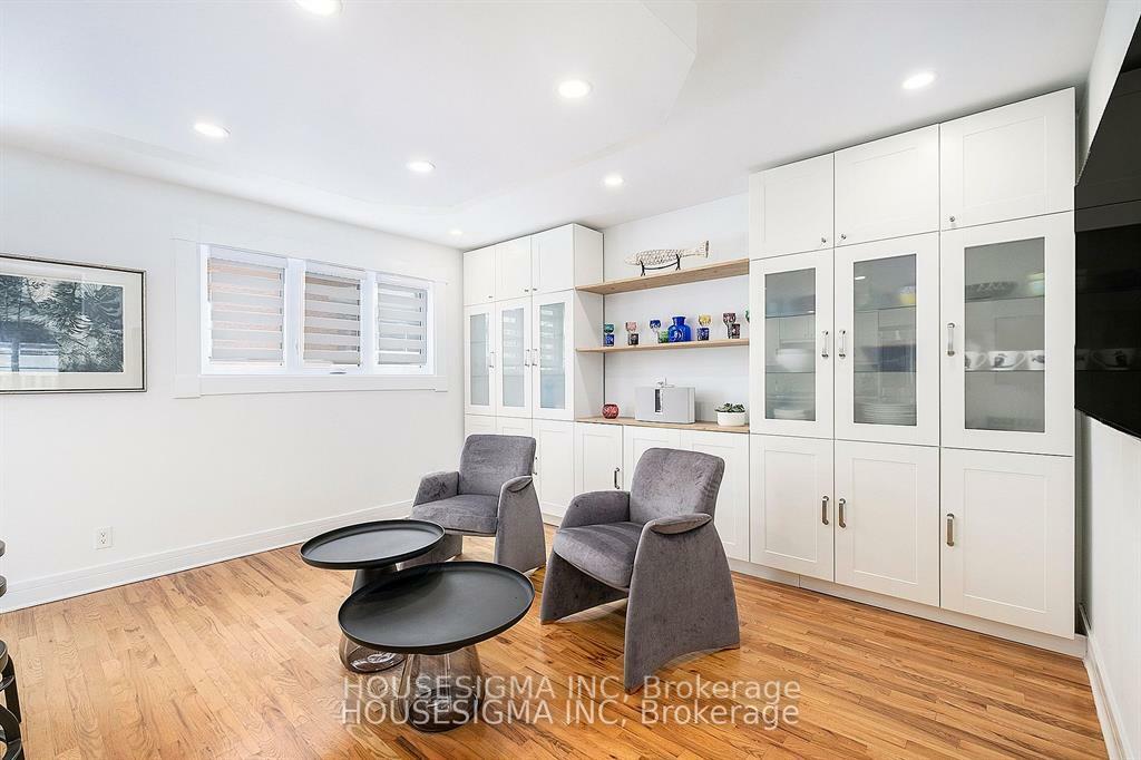 16 Electric Street  New Edinburgh - Lindenlea ON K1M 1X4 photo