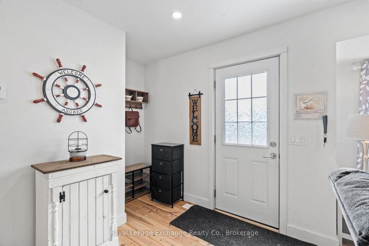 Property Photo:  120 Seneca Street  ON N2Z 2X3 