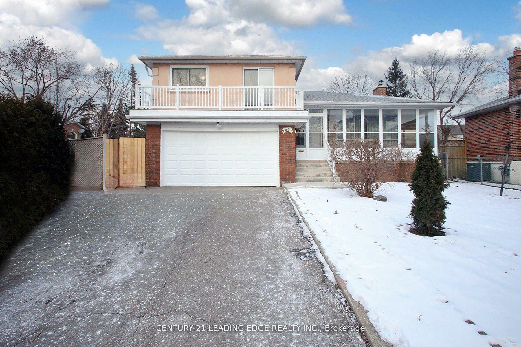 Photo de la propriété: 3651 Broomhill Crescent ON L4Y 3N5