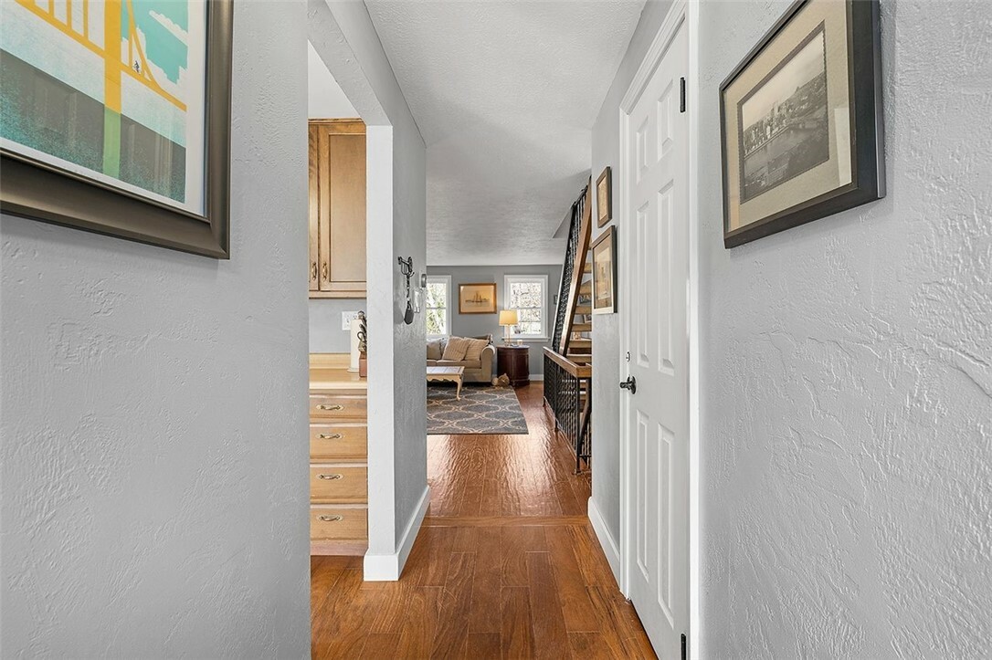 Property Photo: 655 Newton Square Dr PA 15108
