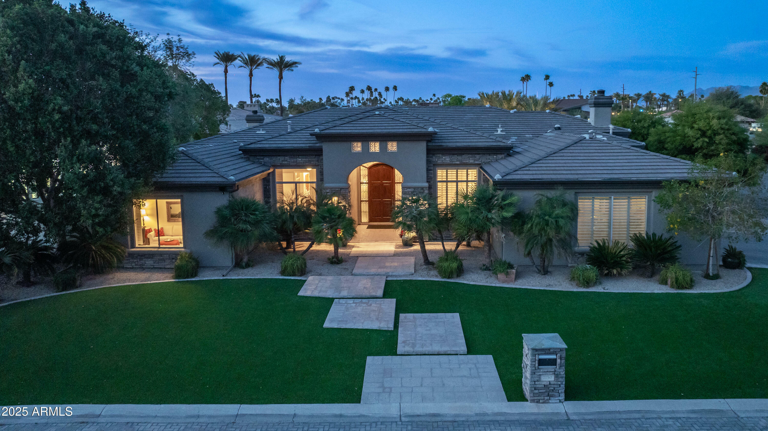 Property Photo: 7150 E Balfour Road AZ 85253