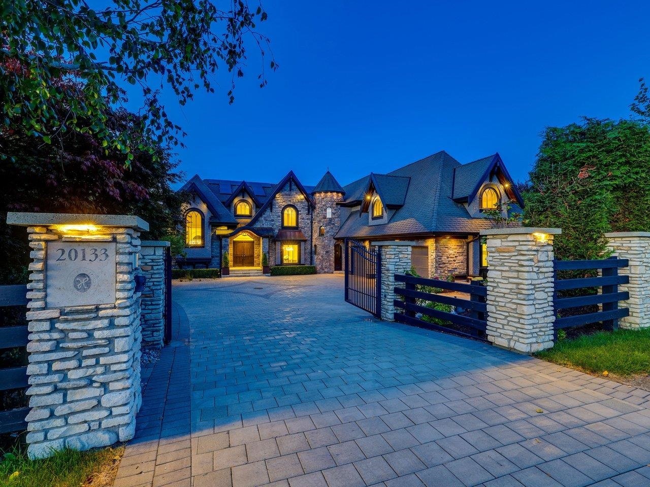 Property Photo: 20133 2 Avenue BC V2Z 0A3