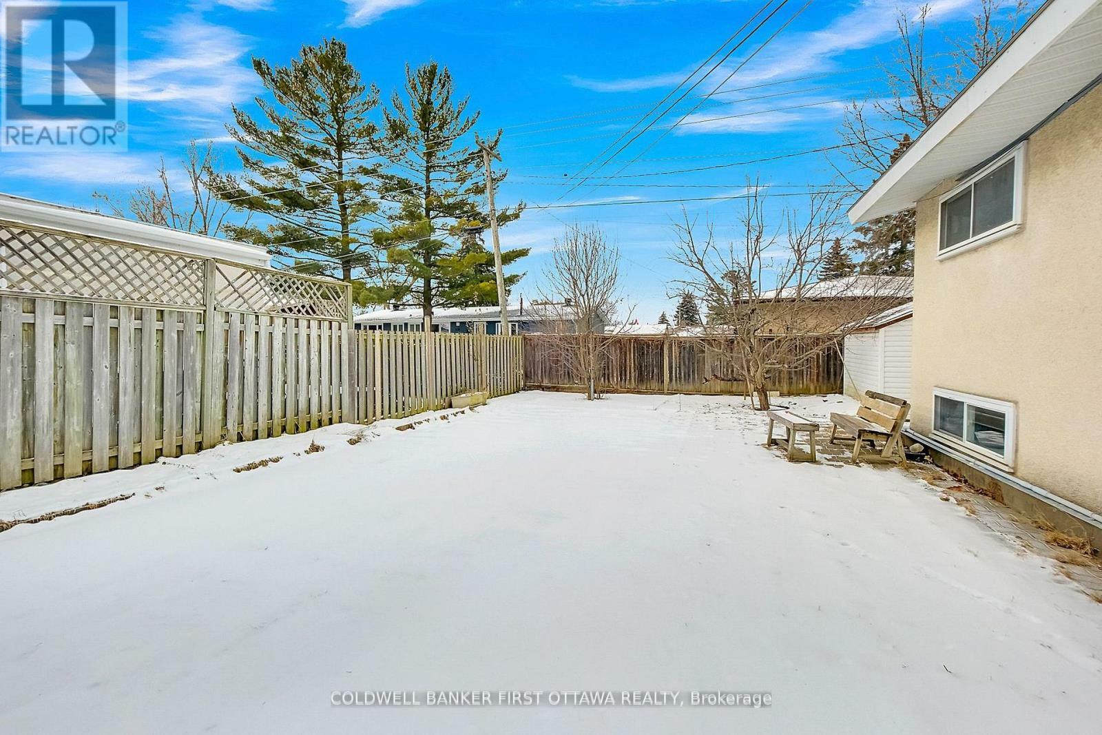 Property Photo: 1197 Deer Park Road ON K2E 6H5