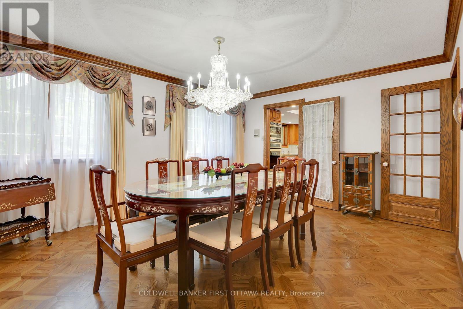 Property Photo: 8 Woodsia Avenue ON K2R 1A9