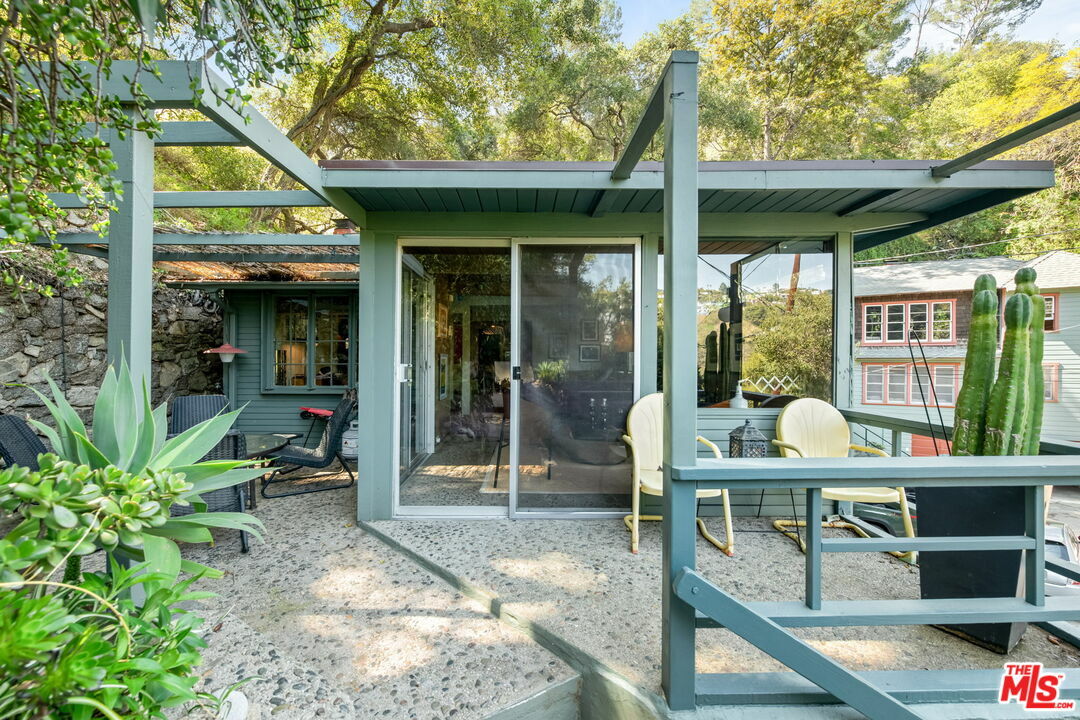 8260 Gould Ave  Los Angeles CA 90046 photo