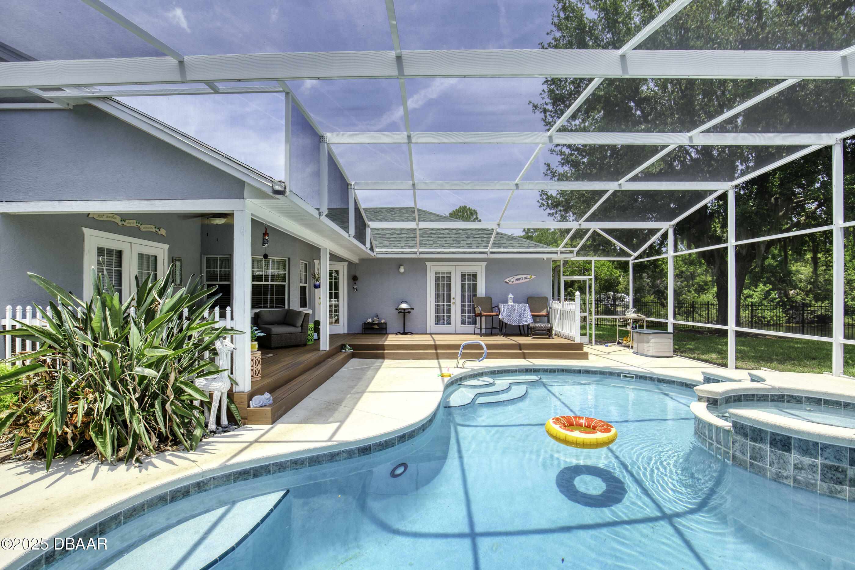 Property Photo:  6172 Knotty Pine Court  FL 32127 