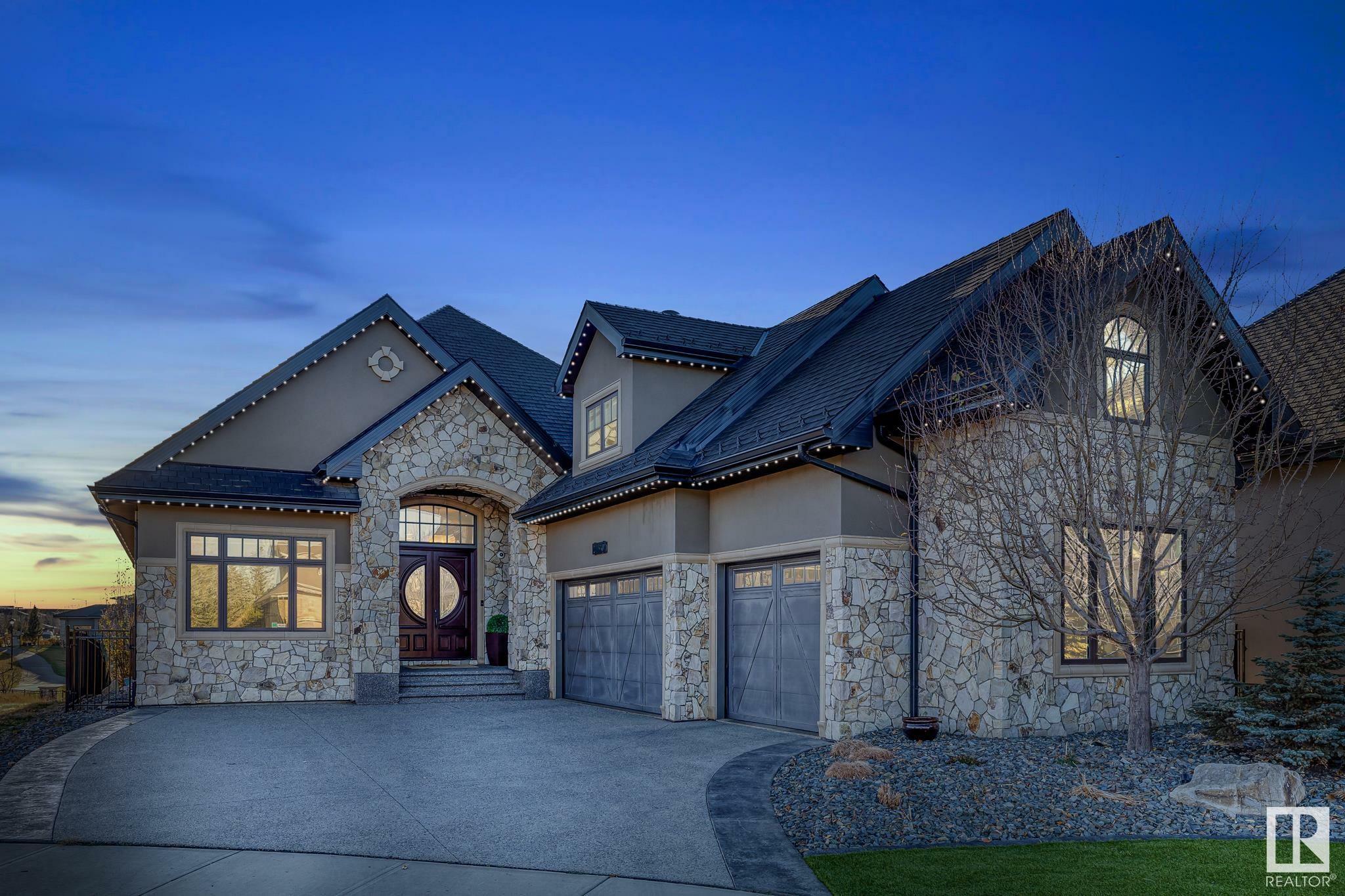 Property Photo: 2790 Wheaton Drive NW AB T6W 2M6