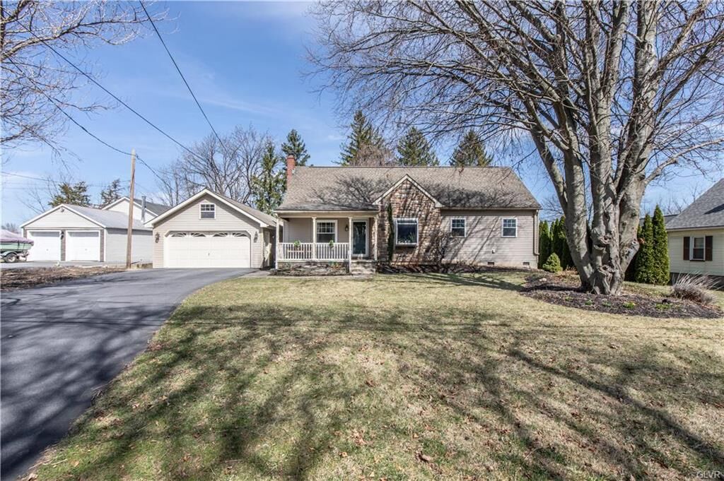 Property Photo: 203 Lincoln Avenue PA 18083