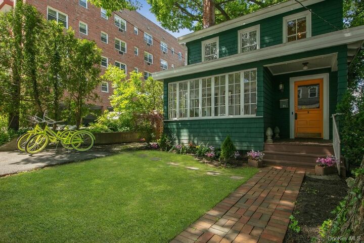Property Photo:  36 4th Avenue  NY 10960 