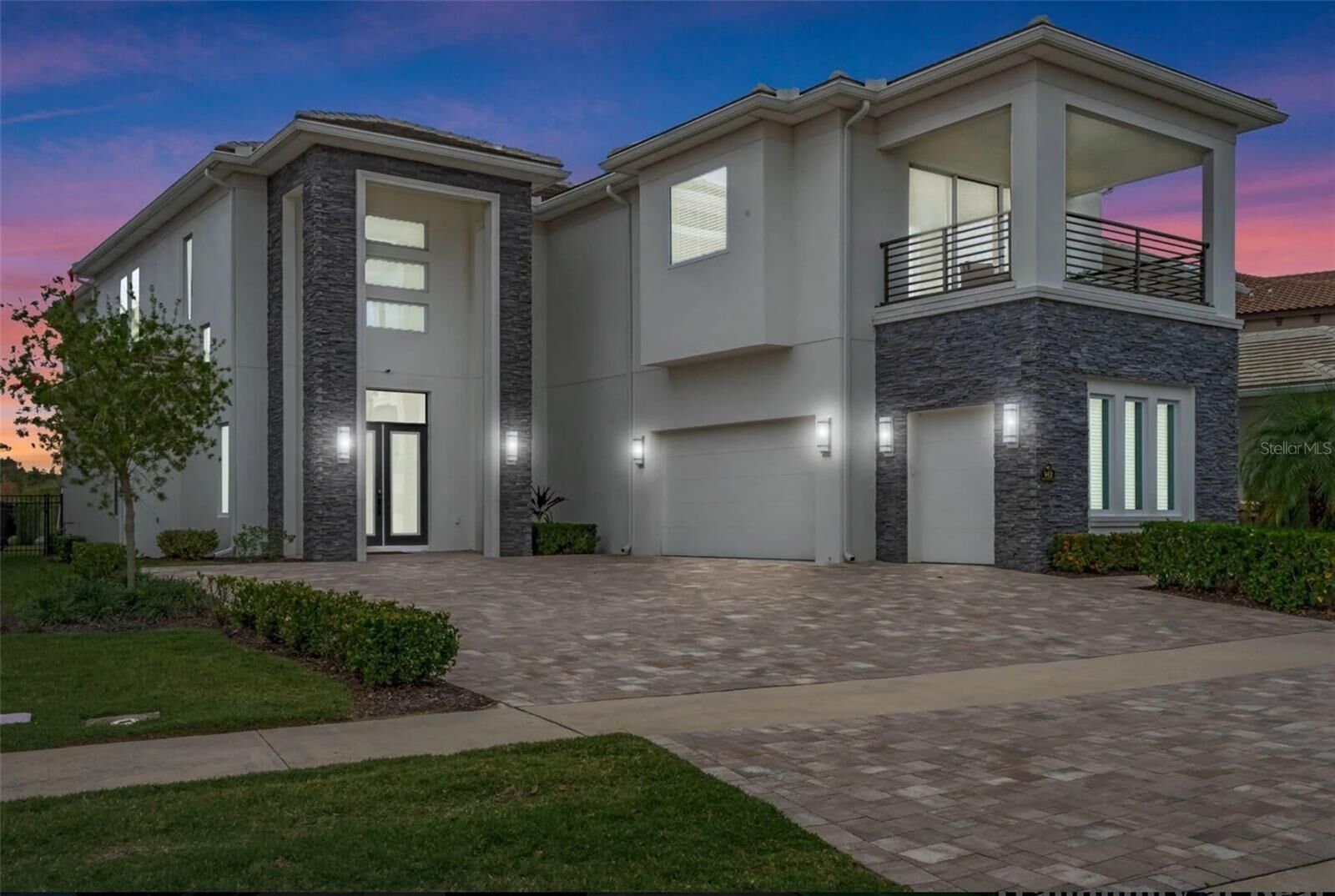 Property Photo:  942 Jack Nicklaus Court  FL 34747 