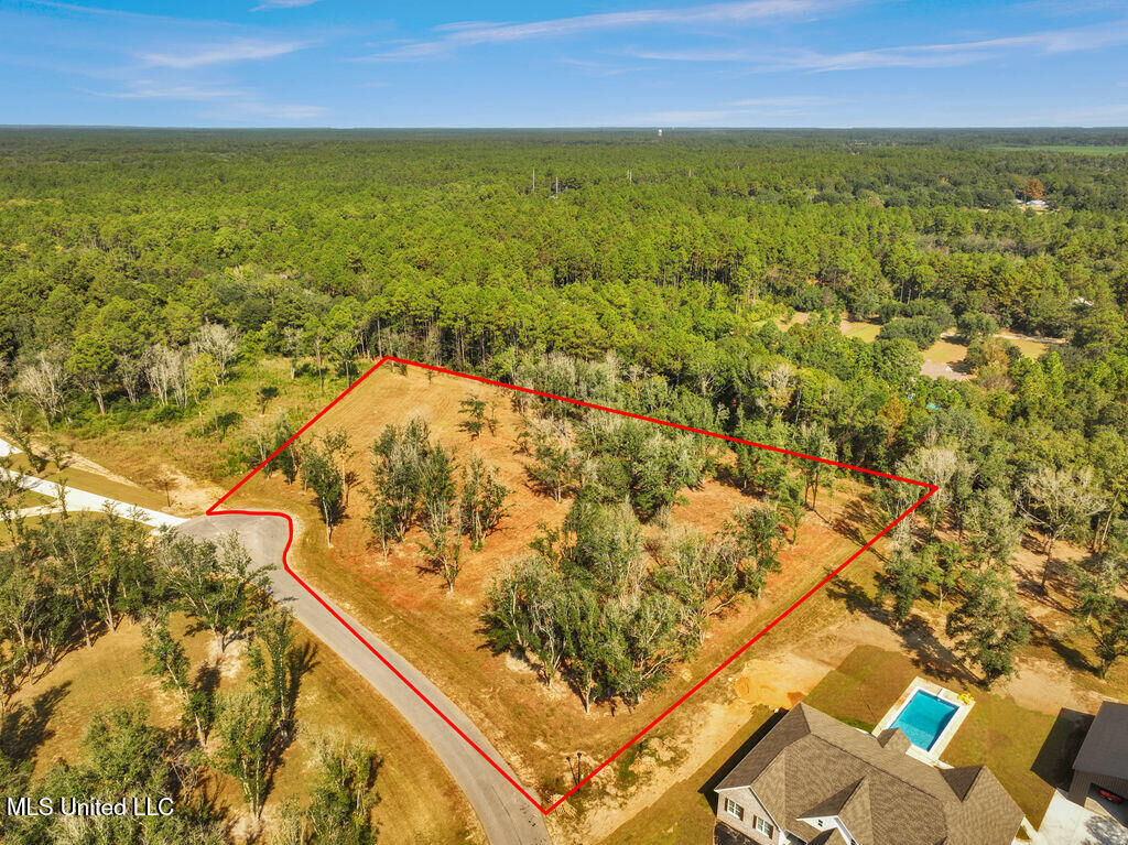 Property Photo: 7805 Songbird Lane MS 39562