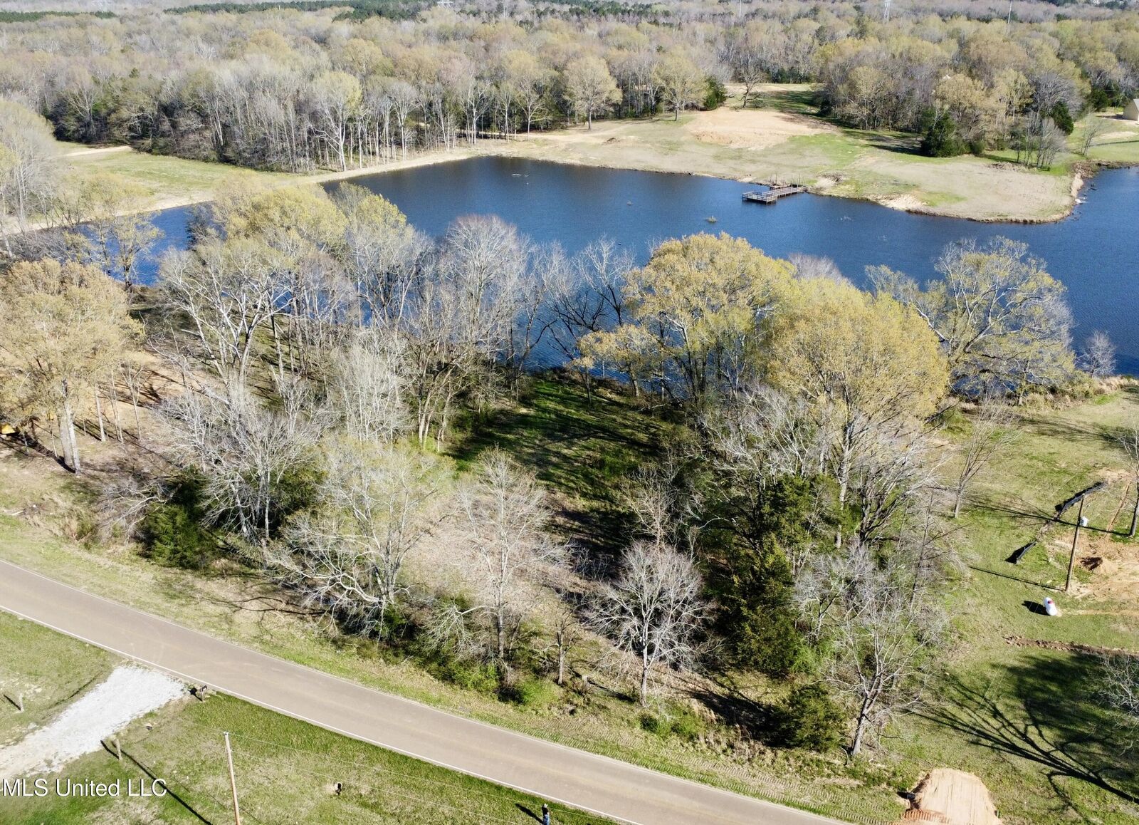Property Photo: 1165 N Ratliff Road MS 39209