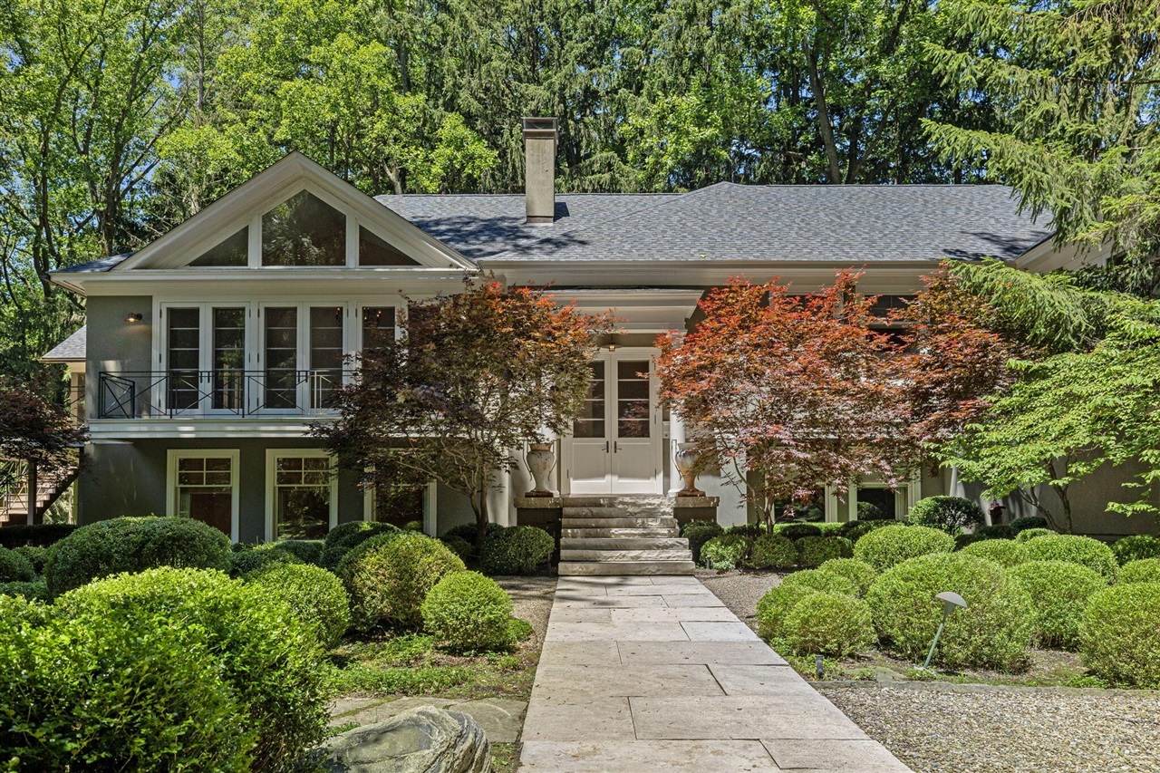 Property Photo: 5716 E 1000 IN 46350