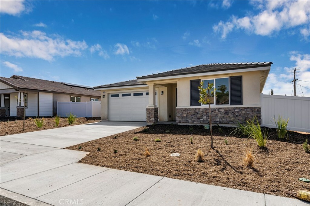 Property Photo: 24293 Dunlavy Court CA 92557