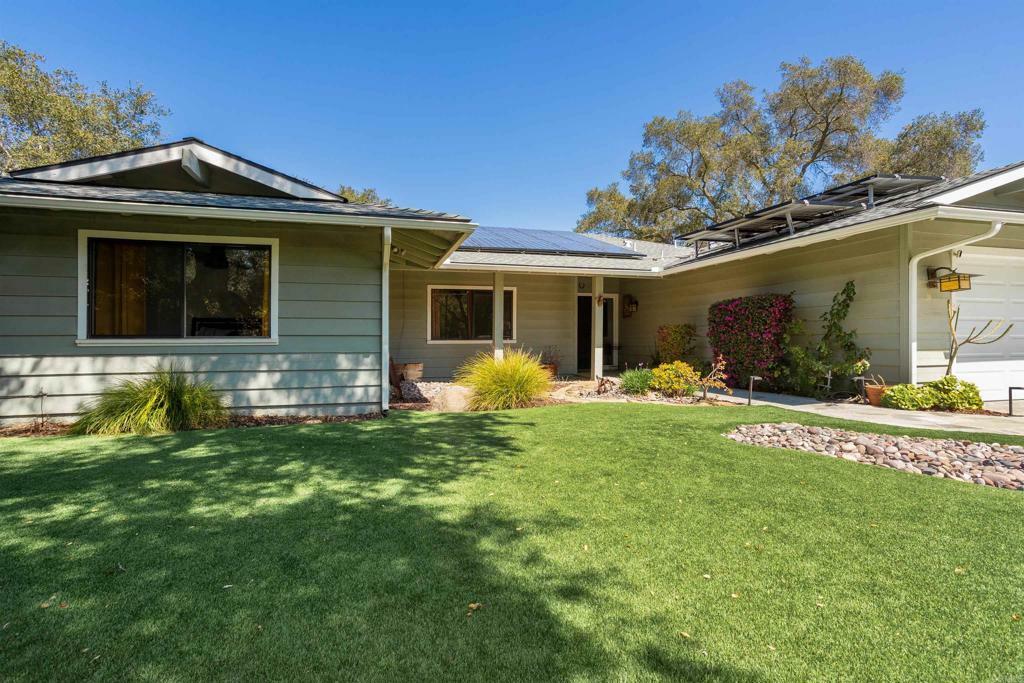 Property Photo: 27509 Mountain Meadow Rd CA 92026