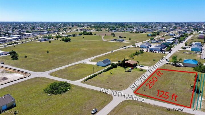 Property Photo: 1069 NE 7th Terrace FL 33909