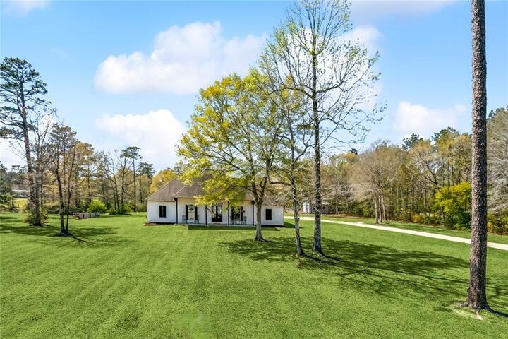 Property Photo:  86141 Highway 437 Highway  LA 70435 