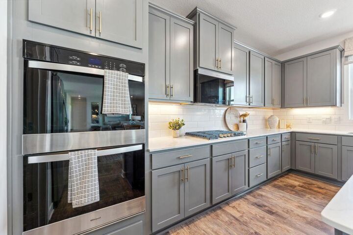 Property Photo: 13277 Applewood Trail MN 55068