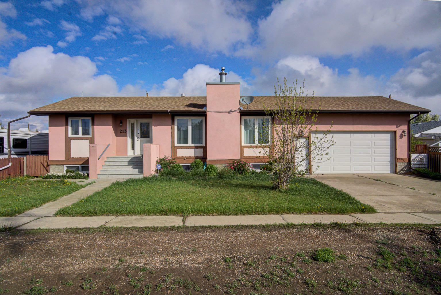 213 2 Avenue S  Champion AB T0L 0R0 photo