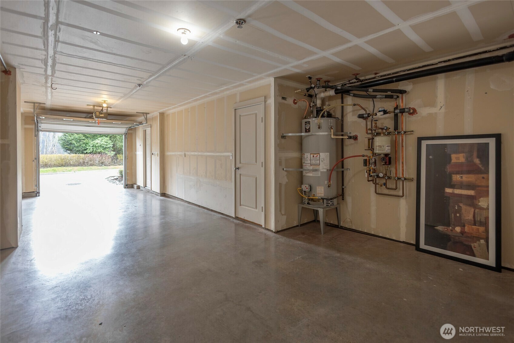 Property Photo: 21244 SE 42nd Lane WA 98029