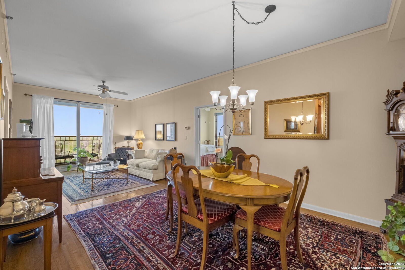 Property Photo:  1 Towers Park Ln 1507  TX 78209 