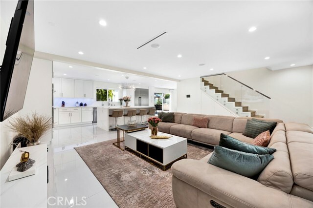 Property Photo: 3548 La Crescenta Avenue CA 91208