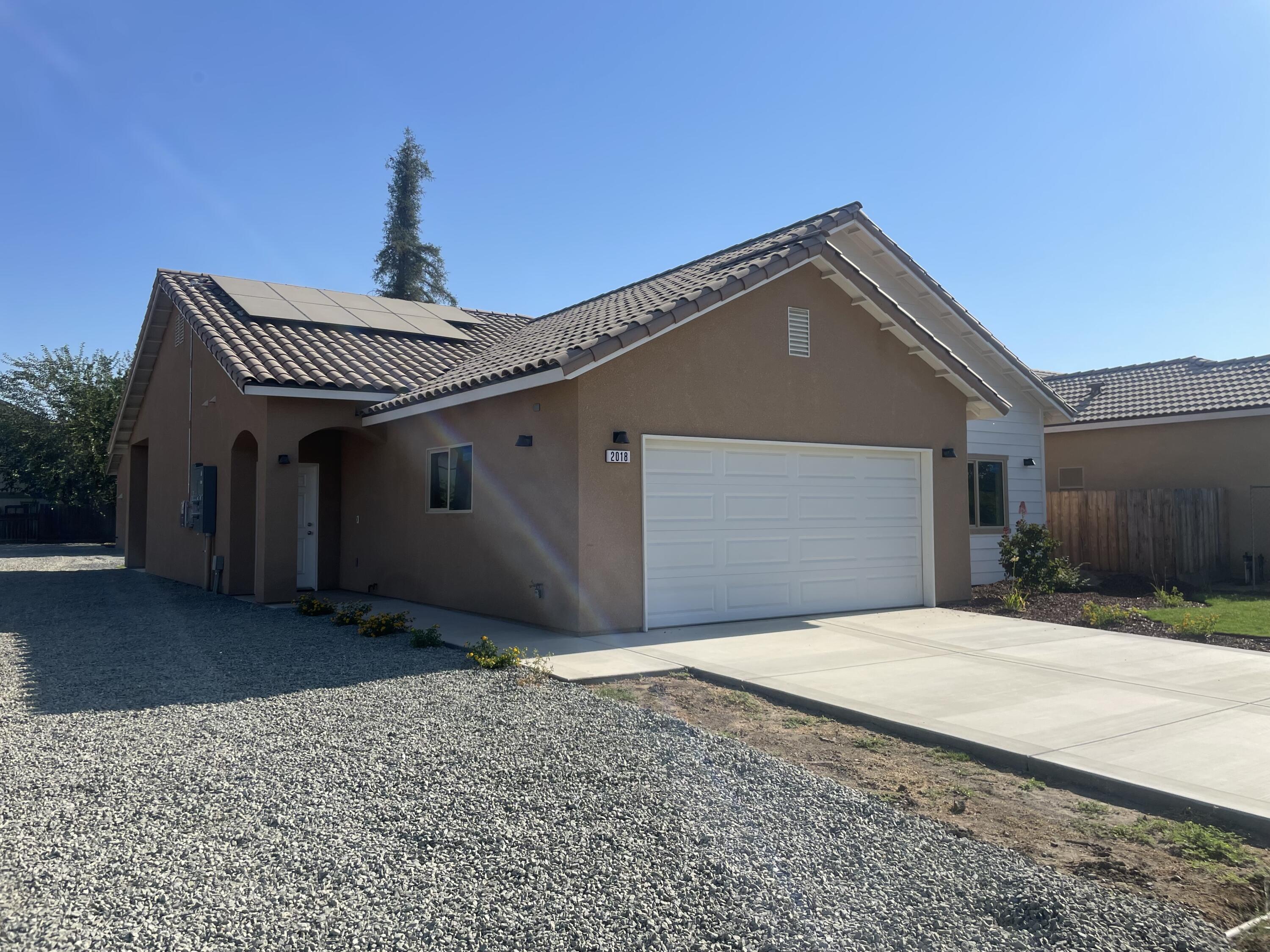 Property Photo: 2018 E Seeger Avenue CA 93292
