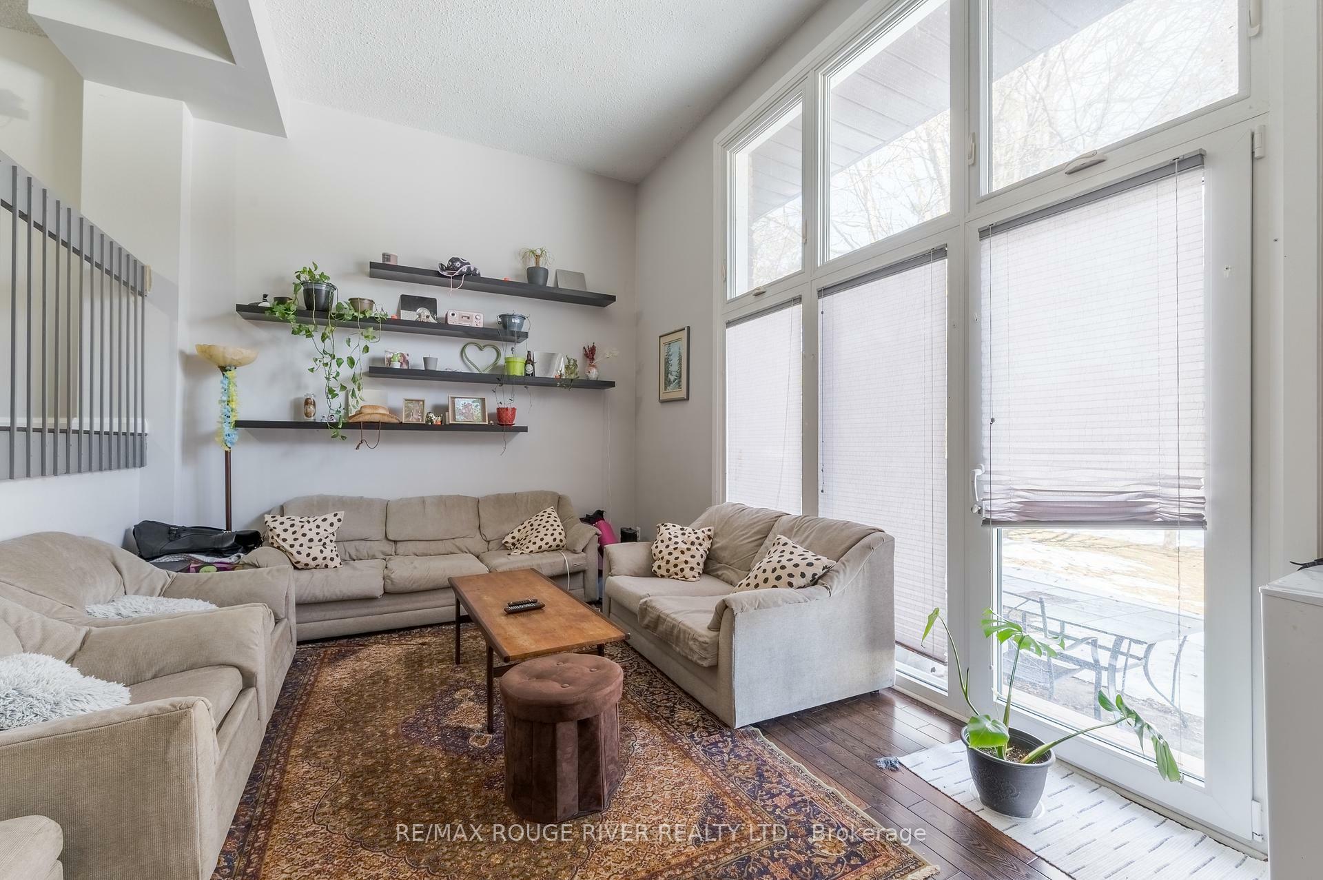 Property Photo:  30 Champlain Crescent 24  ON K9L 1T1 