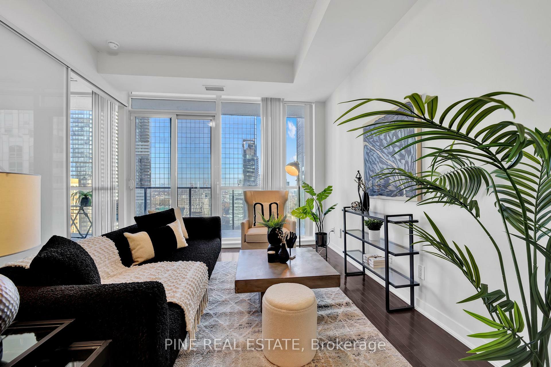 Property Photo: 770 Bay Street 2602 ON M5G 0A6