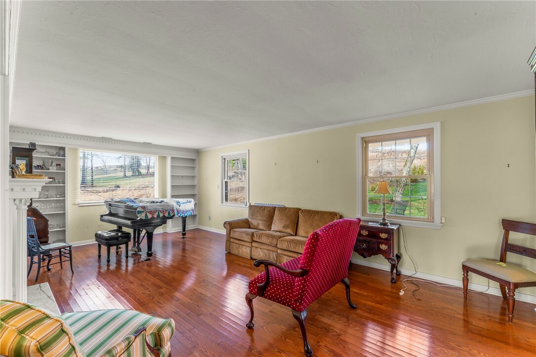 Property Photo: 105 Fairway Drive PA 15317
