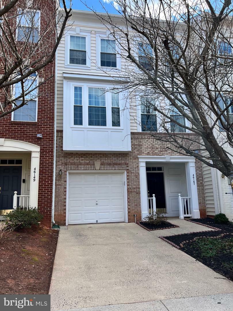 Property Photo: 46147 Cecil Terrace VA 20165