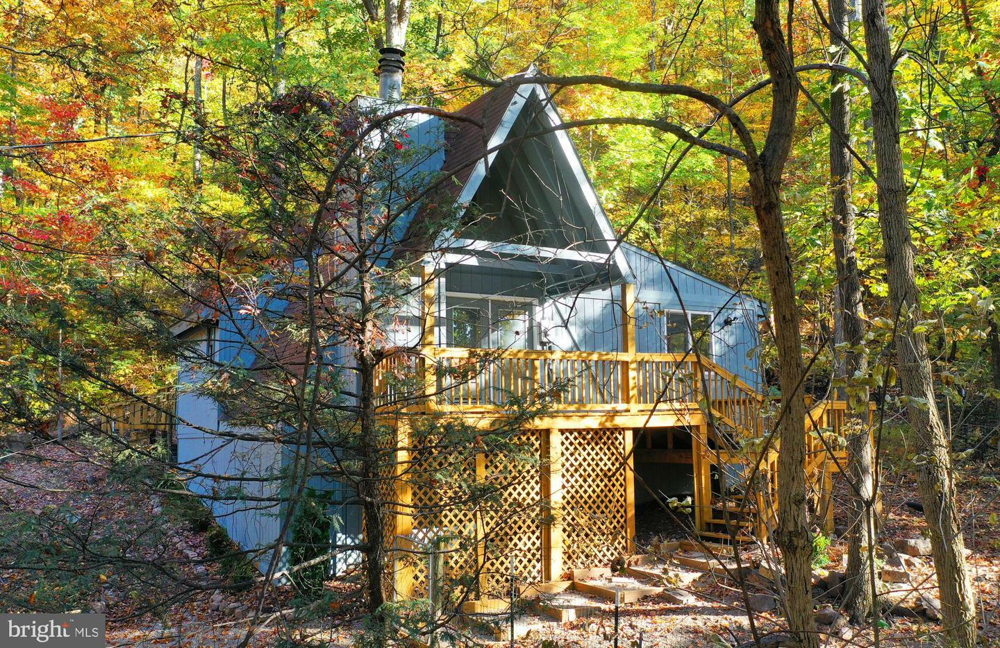 Property Photo: 304 Glenwood Lane WV 25420
