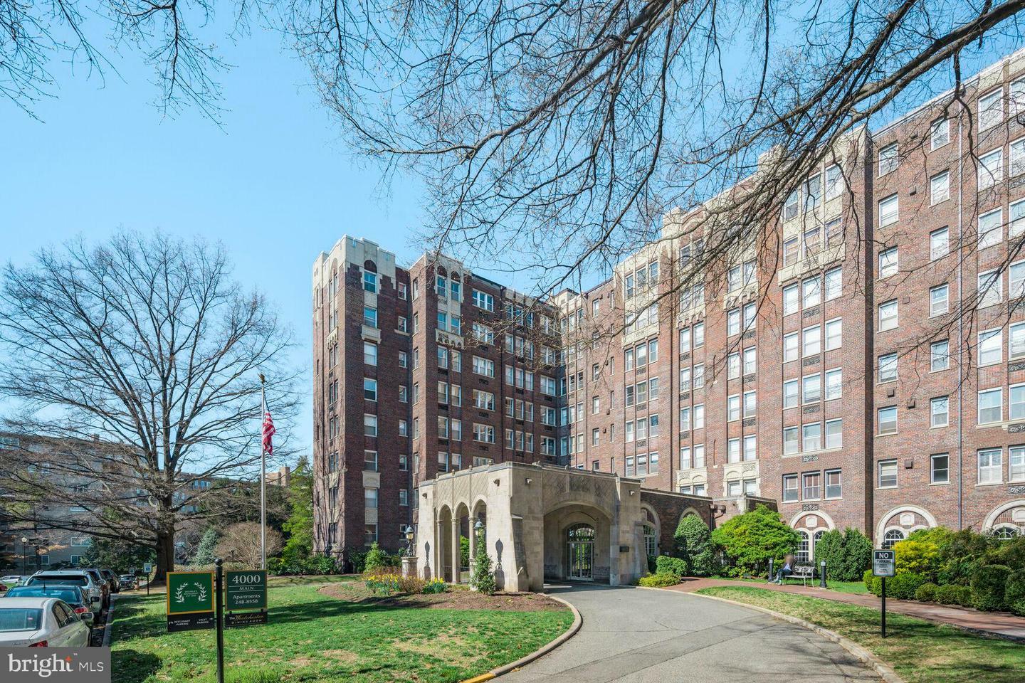 Property Photo: 4000 Cathedral Avenue NW 355B DC 20016