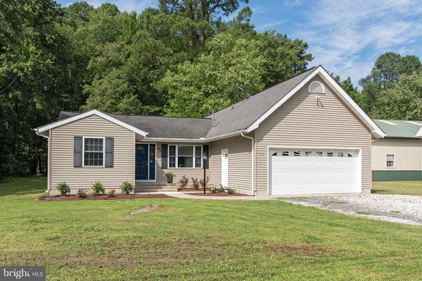 Property Photo:  6824 Hopkins Neck Road  MD 21601 