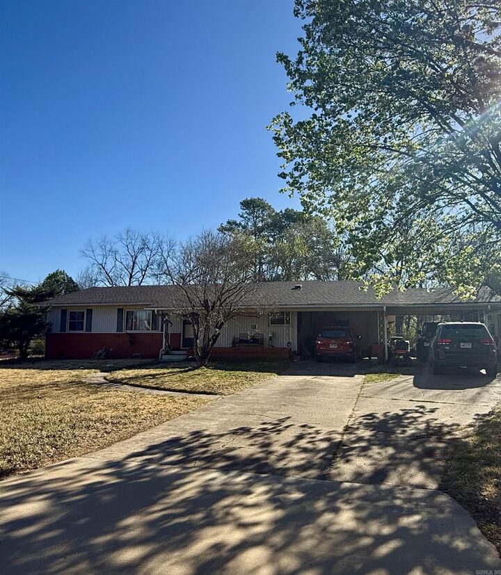 Property Photo:  504 N Montgomery Street  AR 72830 