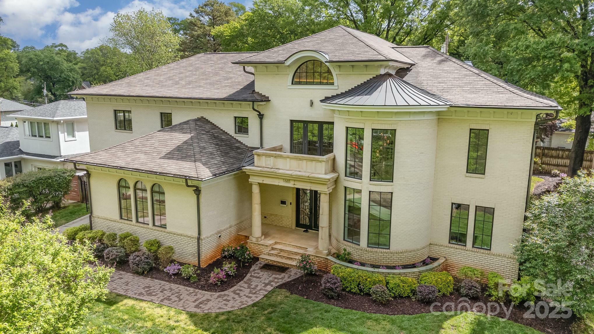 Property Photo: 1665 Sterling Road NC 28209