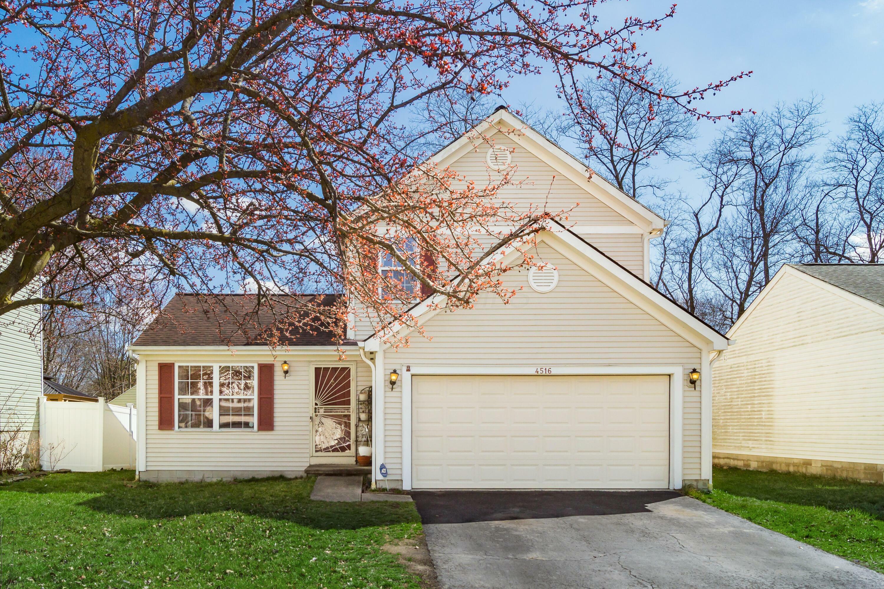 Property Photo: 4516 Harston Avenue OH 43207