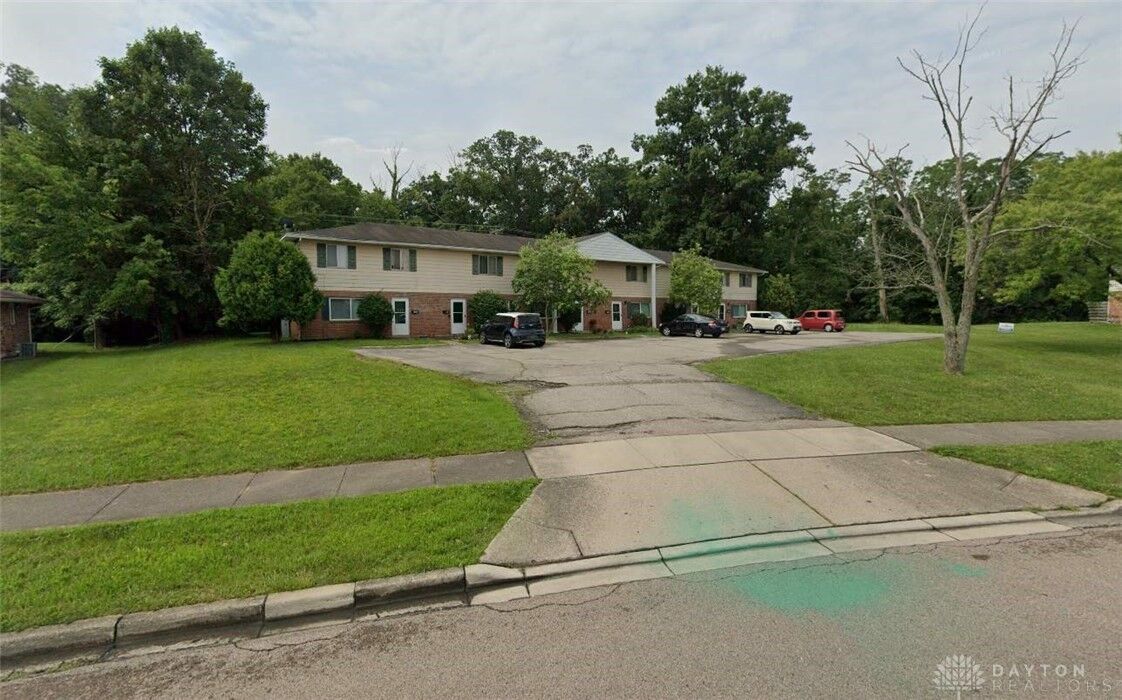 Property Photo: 3078 Benchwood Road 3068-3078 OH 45414